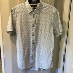 Michael Kors Men's White Patterned Shirt Sleeved Shirt